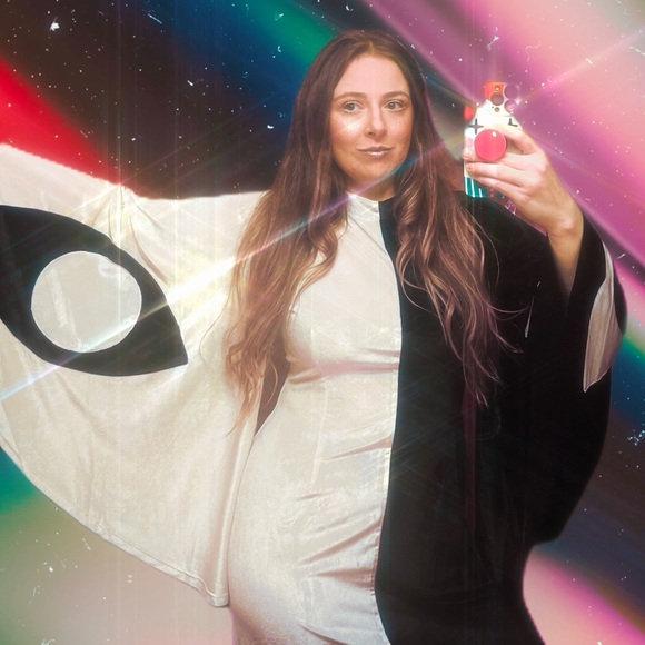 Meet your Posher, Ashley - Picture 1 of 1